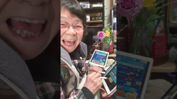 ９３歳ツムツムばあちゃん朝のご挨拶👵私のスタジオ、ご紹介🥰朝から気まぐれオラフと遊んでいます🎶