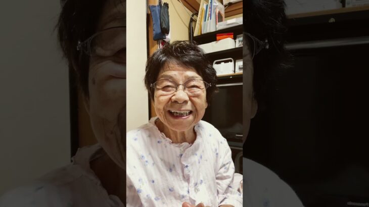 ９４歳ツムツムばあちゃん朝のご挨拶👵お友達と久しぶりに電話で交信❗️お互いに耳が遠く、ちんぷんかんぷんでしたー🥰目標100才‼️