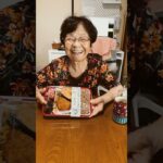 ９４歳ツムツムばあちゃん昼のモグモグタイムはそぼろ弁当🍱❗️👵