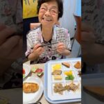 94歳ツムツムおばあちゃん朝のモグモグタイム👵♥️