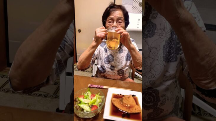 94歳ツムツムおばあちゃん今夜も乾杯🍻👵♥️