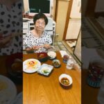 ９４歳ツムツムばあちゃん朝のモグモグタイム❗️👵栗ご飯とアサリの味噌汁は最高🥰‼️