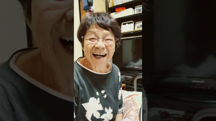 ９４歳ツムツムばあちゃん朝のご挨拶👵昨夜からの雨でお花が生き返りましたー私もです🥰