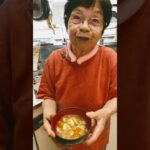 ９４歳ツムツムばあちゃん朝の味噌汁は人参🥕とジャガイモ🥔とキャベツ🥬❗️👵