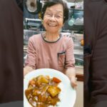 ９４歳ツムツムばあちゃん今夜はゴロンゴロンカレー🍛です👵❗️