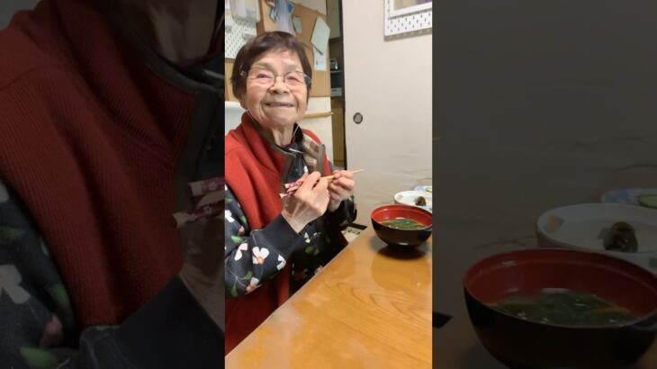 ９４歳ツムツムおばあちゃん👵ランチはこんなものです🥰1人寂しく👵