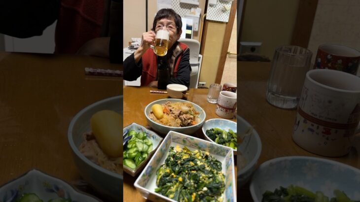 94歳ツムツムおばあちゃん今夜は肉じゃがで乾杯🍻❤️👵