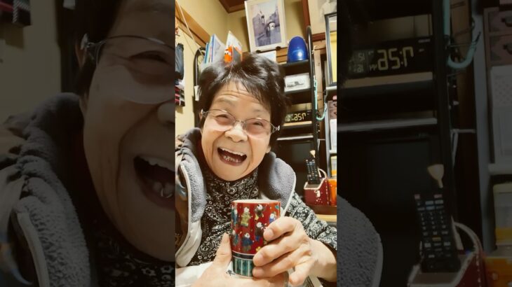 ９４歳ツムツムおばあちゃん朝のご挨拶👵姪のダンス💃パーティーでハッスルしてきました〜又寿命が延びそう❤️👵