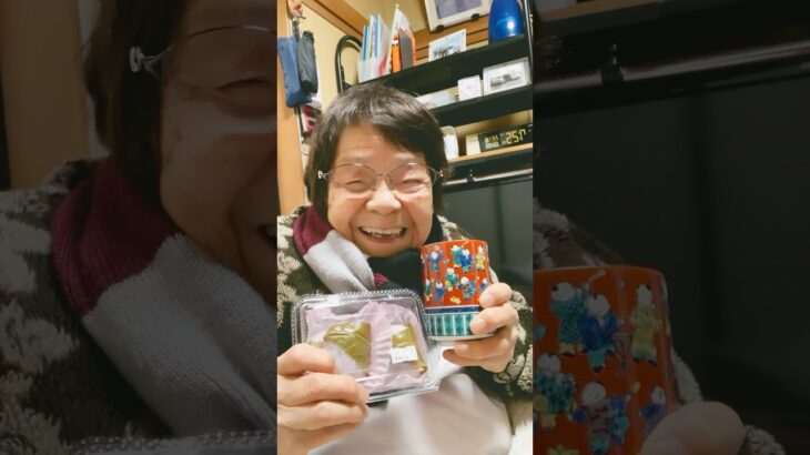９４歳ツムツムおばあちゃん朝のご挨拶👵寒さが厳しくベッドから出るの嫌だー専業主婦返上したい❗️嘆きのウーマン💦👵