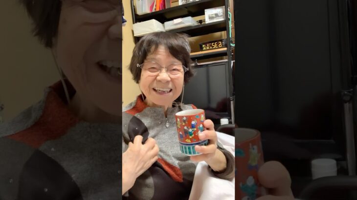 ９４歳ツムツムおばあちゃん朝のご挨拶👵嬉しいご報告❗️5月4日、日曜日、１１時４５分、日本テレビ、スクール革命という番組にちょっと出ます🥰観てもらえれば嬉しいです👵❤️❤️❤️