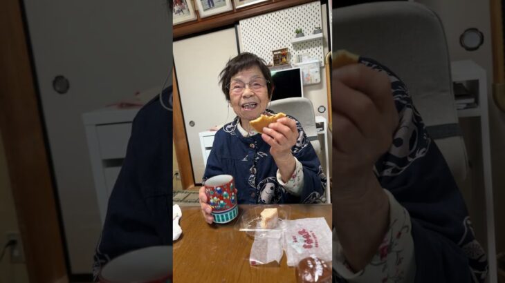 94歳ツムツムおばあちゃん朝のご挨拶👵❤️今朝はゴミ出しし疲れました👵❤️