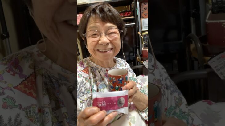 ９４歳ツムツムおばあちゃん朝のご挨拶👵携帯の具合悪く送るの今になってしまいました❗️まいりました〜💦👵