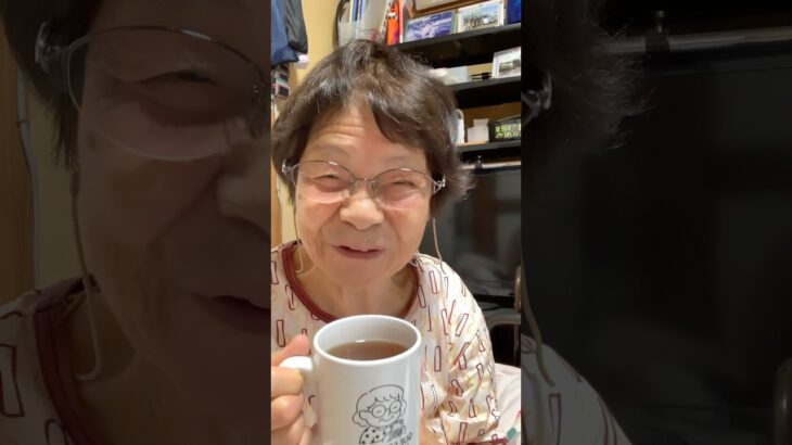 ９４歳ツムツムおばあちゃん朝のご挨拶👵嬉しいご報告❤️チャンネル登録者5万人‼️皆さんの応援📣のおかげ感謝です🙏👵これからも頑張りますのでよろしくお願いします🙇‍♀️👵❤️❤️❤️