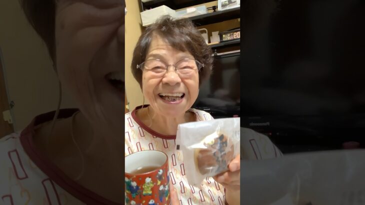 95歳ツムツムおばあちゃん朝のご挨拶👵8月も無事に終わり🥰9月1日明るい朝❤️日帰り温泉♨️でリフレッシュ👍ハッピーウーマンの忙しい一日の始まり👵❤️❤️❤️